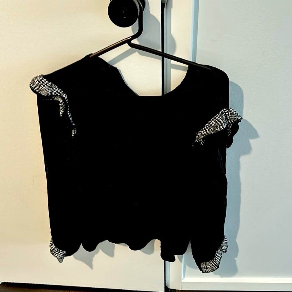 Zara ruffled shoulder long sleeve blouse
